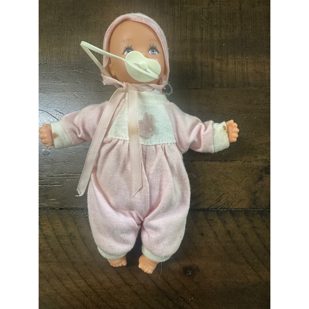 Vintage 1988 Lewis Galoob Baby Doll Pink Sleeper Bonnet Pacifier 7 Inch Toy